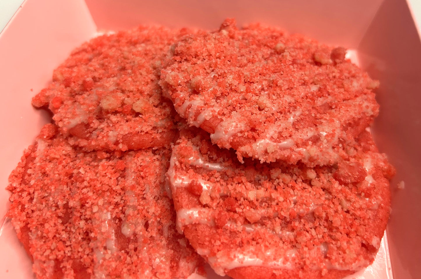 Strawberry Crumble Cookie